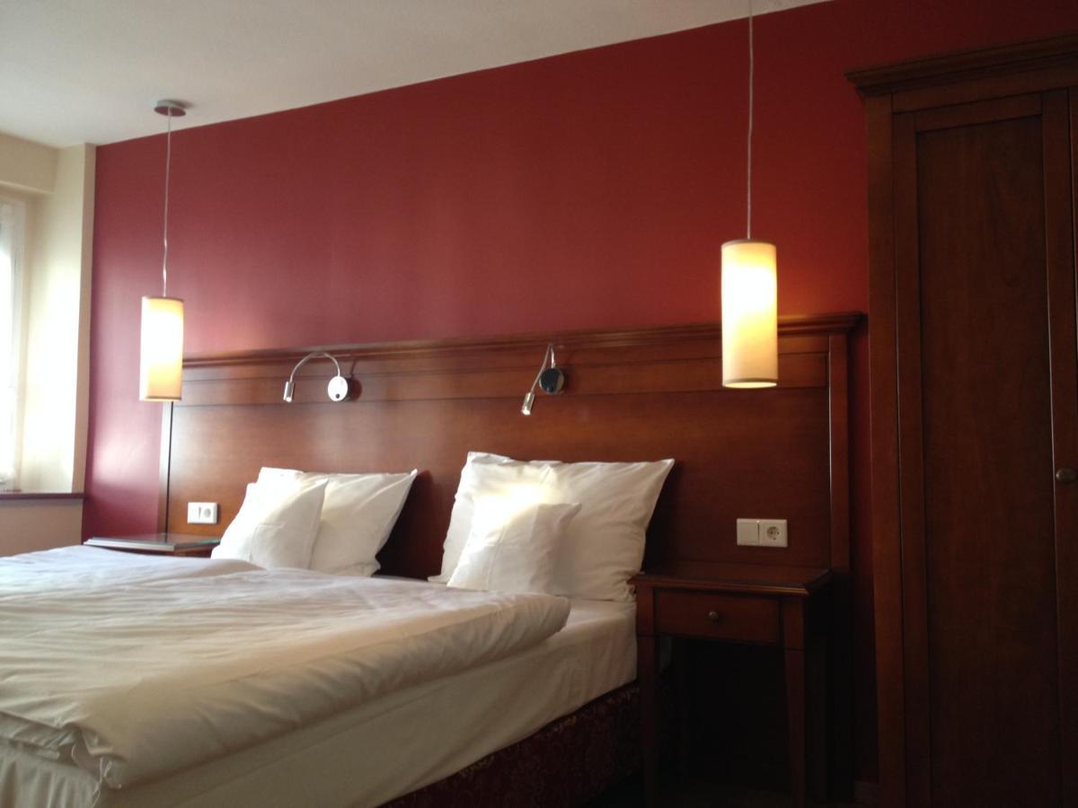 Akzent Hotel Berg'S Alte Bauernschaenke- Wellness Und Wein Rüdesheim am Rhein Exteriör bild