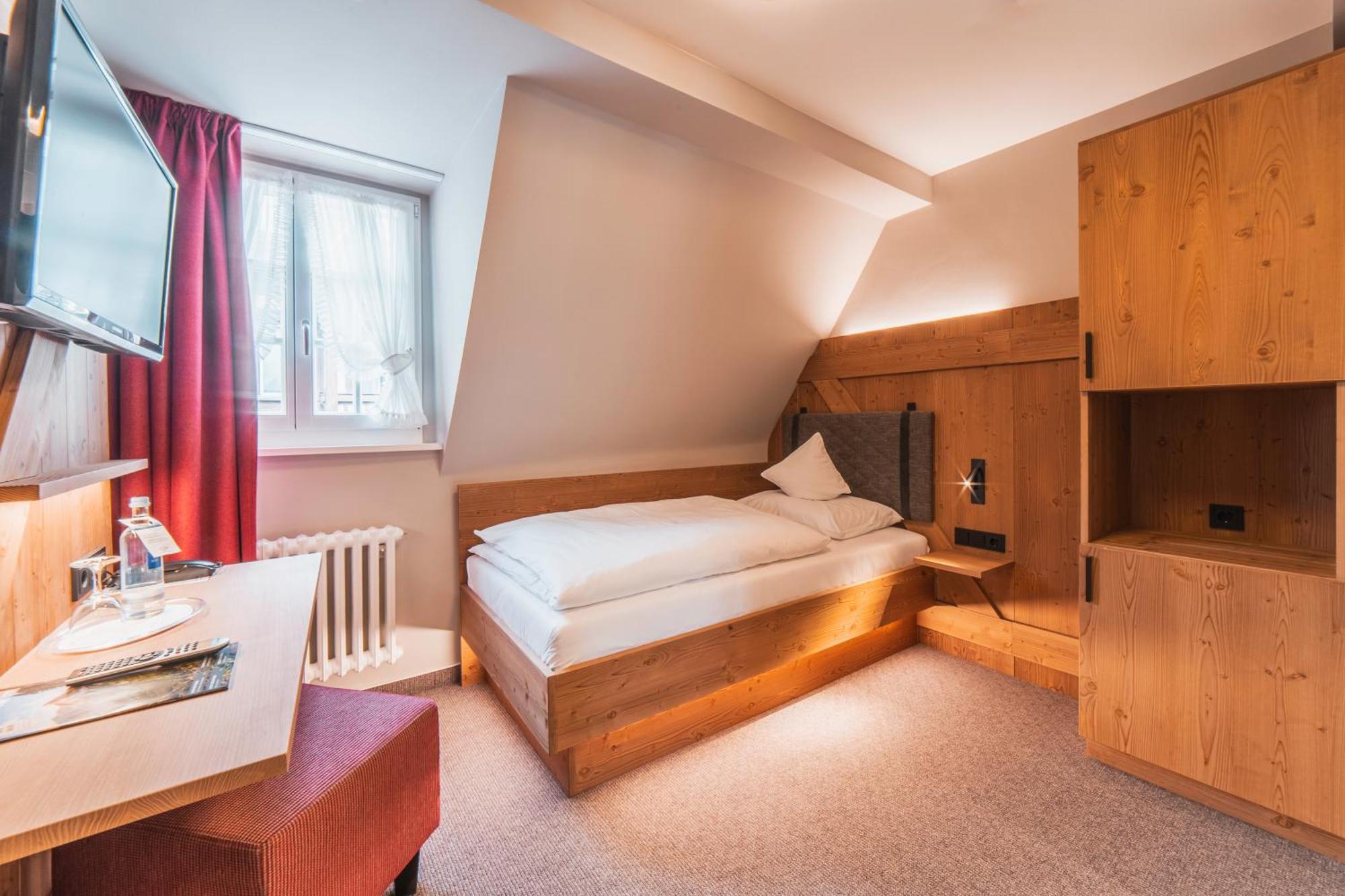 Akzent Hotel Berg'S Alte Bauernschaenke- Wellness Und Wein Rüdesheim am Rhein Exteriör bild