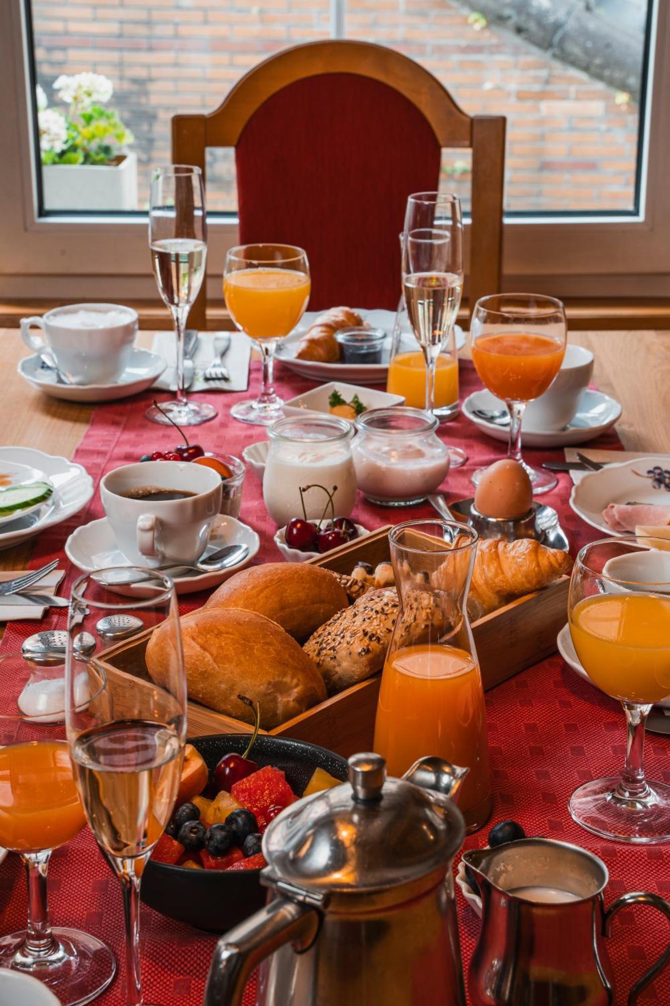 Akzent Hotel Berg'S Alte Bauernschaenke- Wellness Und Wein Rüdesheim am Rhein Exteriör bild
